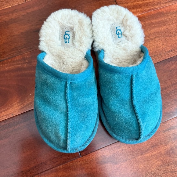 UGG Teal Suede Slippers - Picture 8 of 8